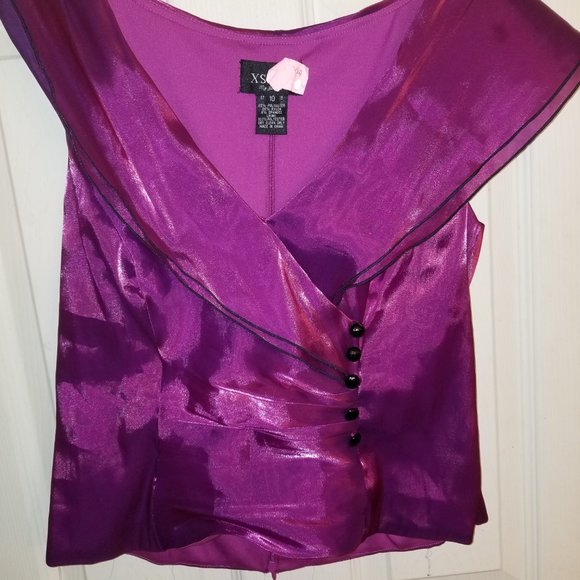 Top - Picture 3 of 3